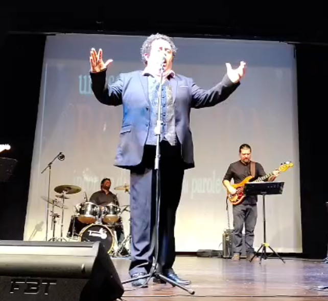 Una Serata Romantica - Incontro di Emozioni tra Parole e Canzoni
